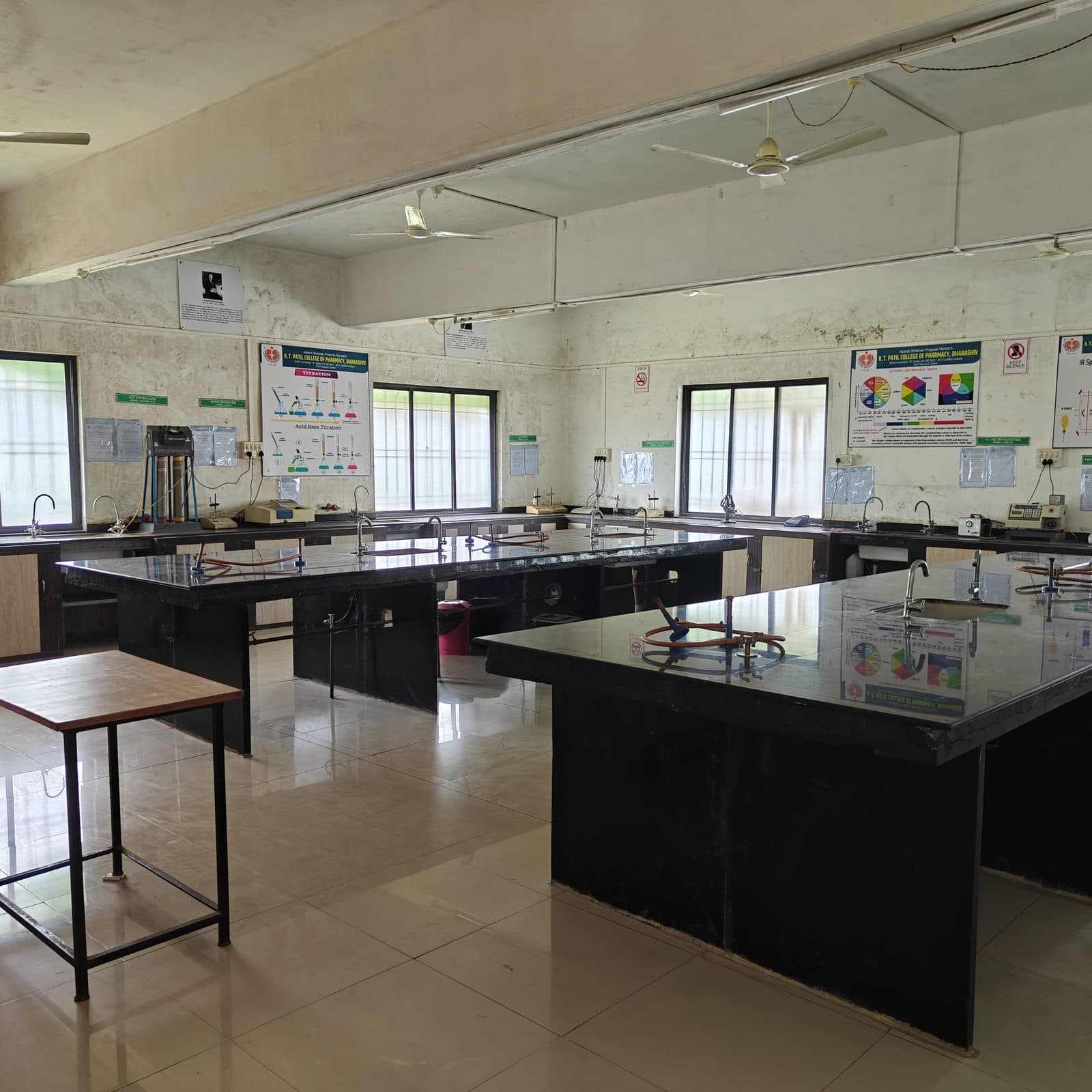 Quality Assurance department laboratory at K.T. Patil College of Pharmacy for pharmaceutical testing